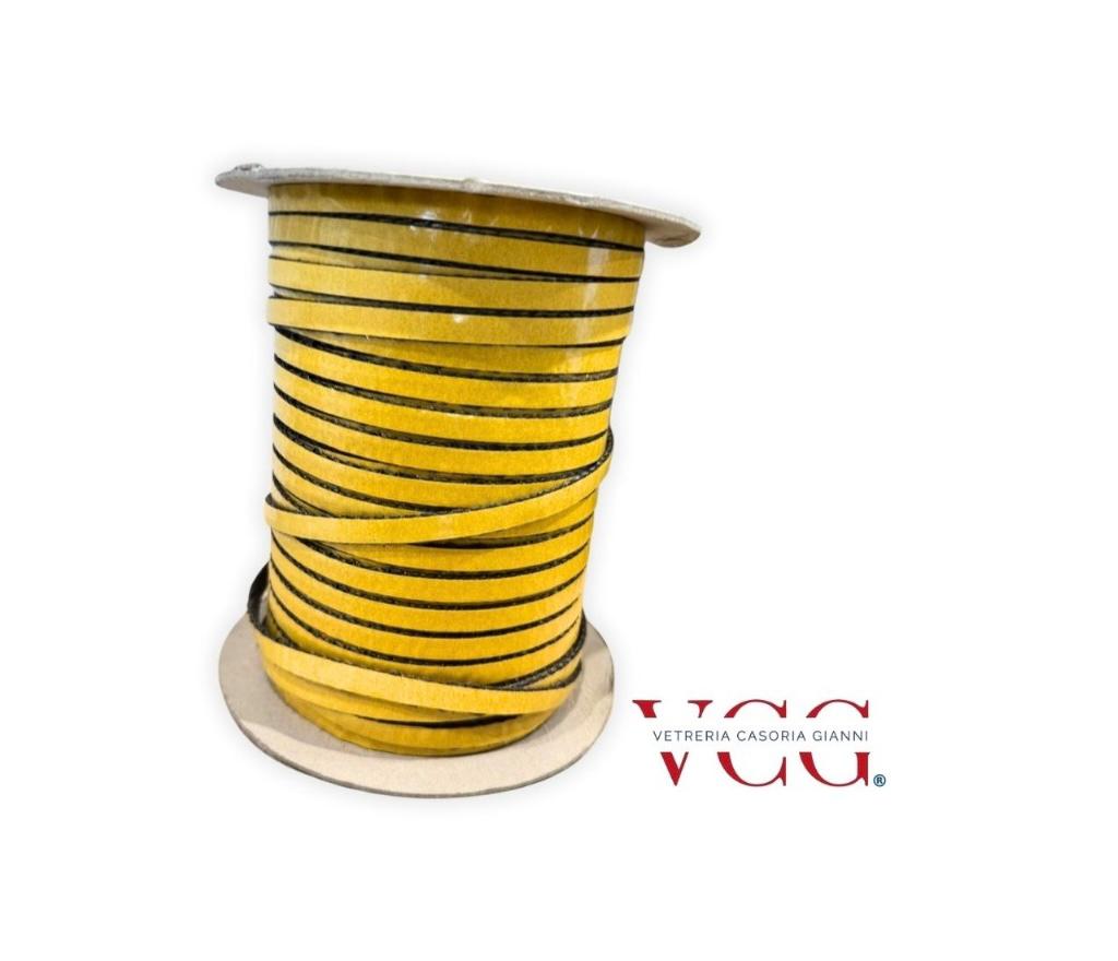 VETRO CERAMICO 25,5 cm x 30,5 cm modello (MONIA, PIAZZETTA) spessore 4mm + 1,5 guarnizione piatta  adesiva x  6mmx2mm